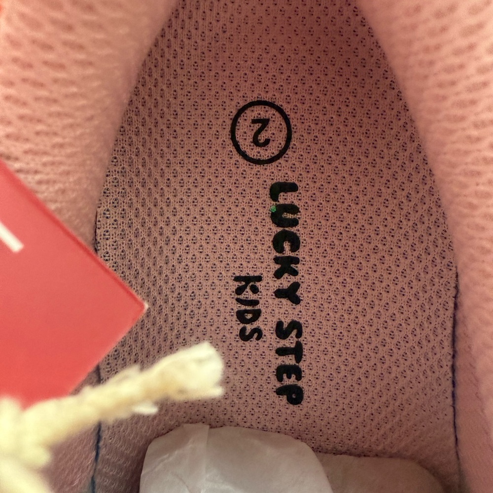❌SOLD❌ NWT - LUCKY STEP Kid's Glitter Running Sneaker - Picture 5 of 5